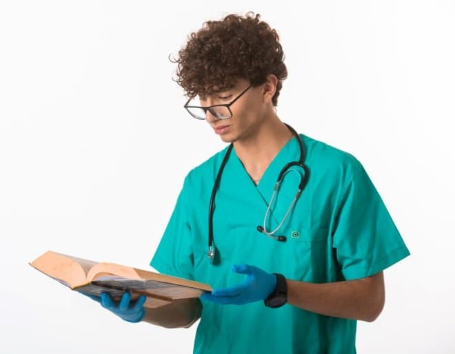 How to Become a Nurse Practitioner with Biology Degree