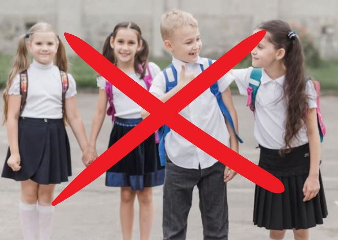 Students Should Not Wear Uniforms