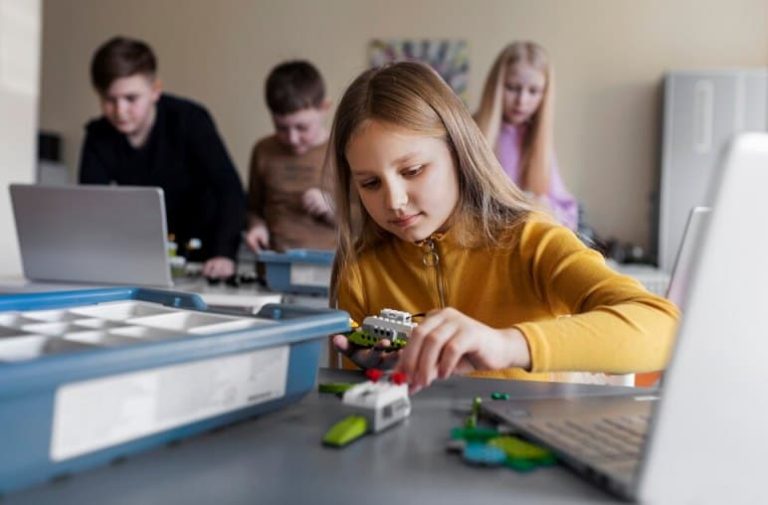 Active Learning Vs Semi-Supervised Learning: Which Method Should You ...
